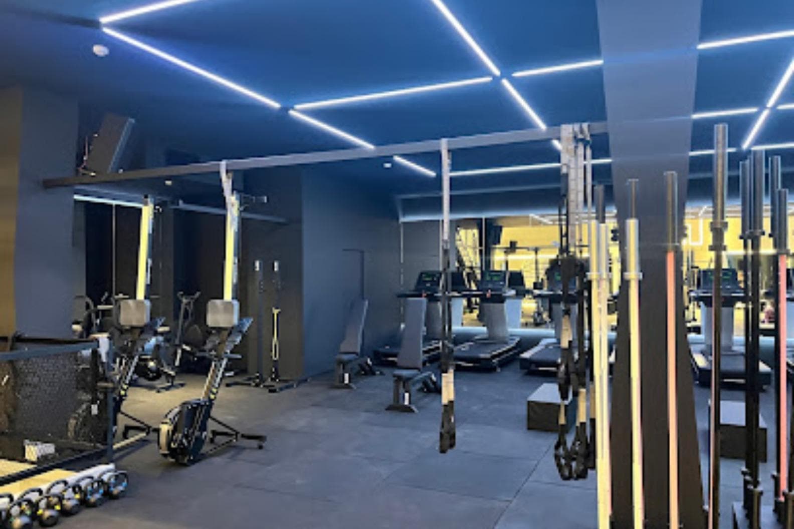 NK FITNESS CHOLARGOS